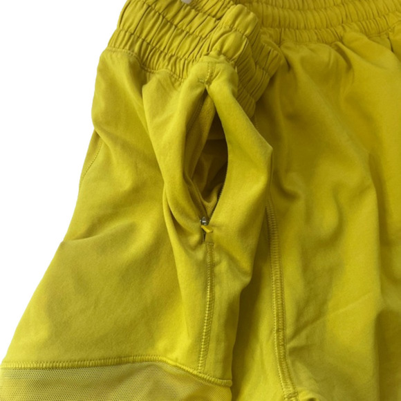 Lululemon Hotty Hot  Low-Rise Lined Short 4"
Sonic Yellow - Picture 10 of 12